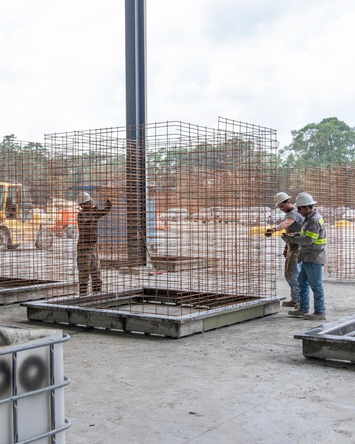 Box cage welding machine